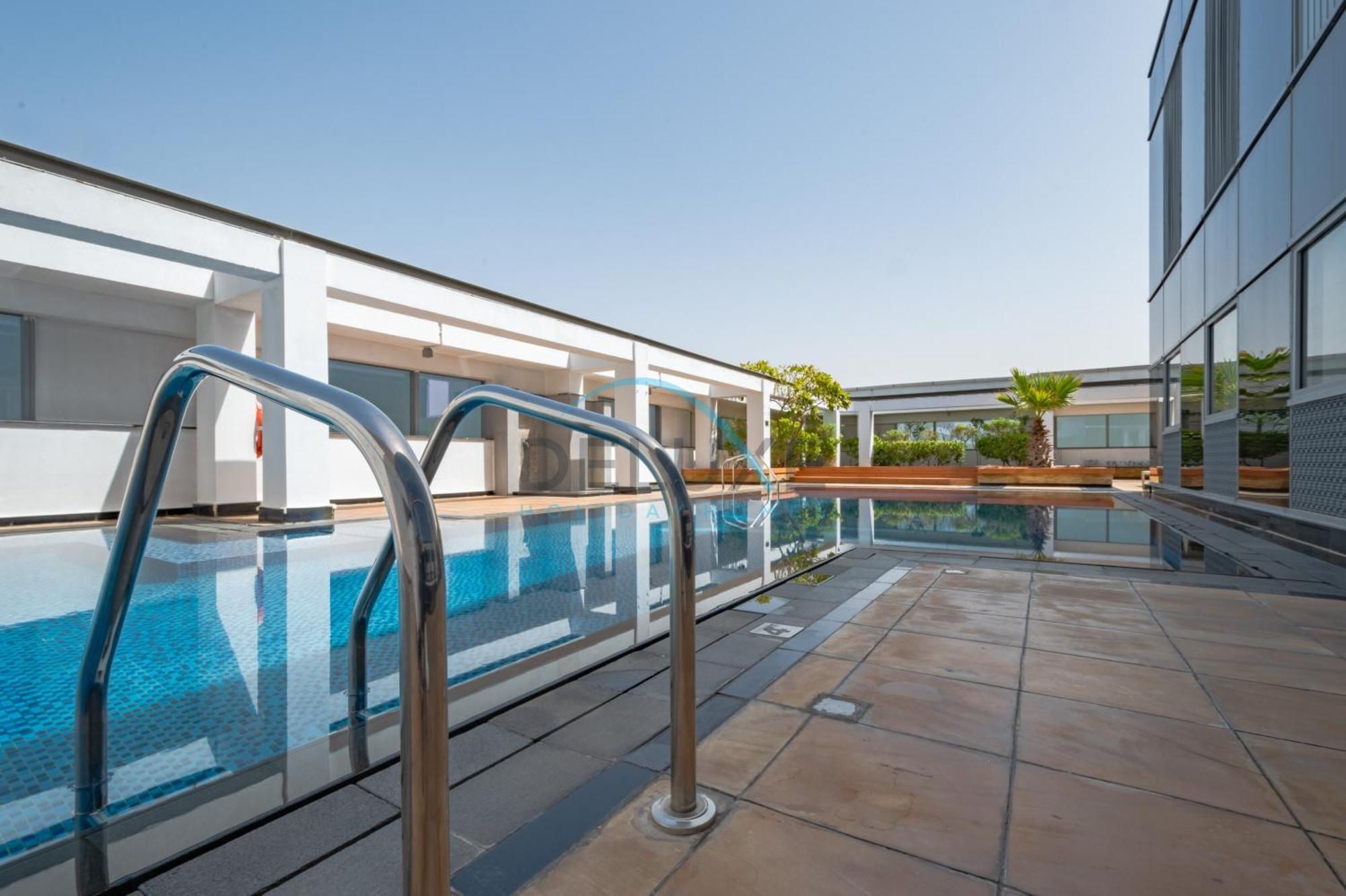 Limited Offer Book Now For A Great Rate & Comfort By Deluxe Holiday Homes Dubai Ngoại thất bức ảnh